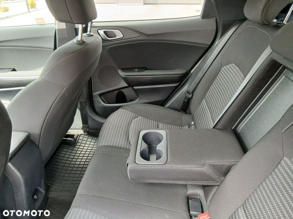 Kia XCeed 1.5 T-GDI M - 11