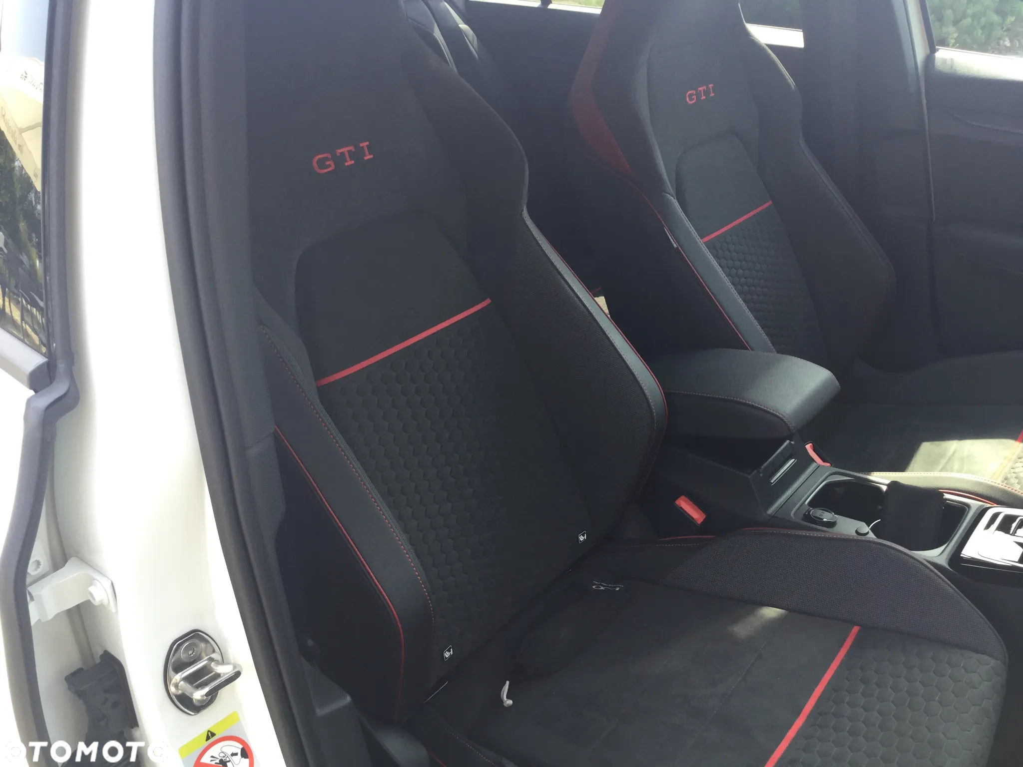 Volkswagen Golf VIII 2.0 TSI GTI Clubsport DSG - 33
