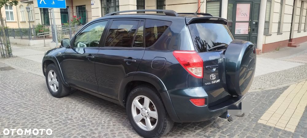 Toyota RAV4 - 7