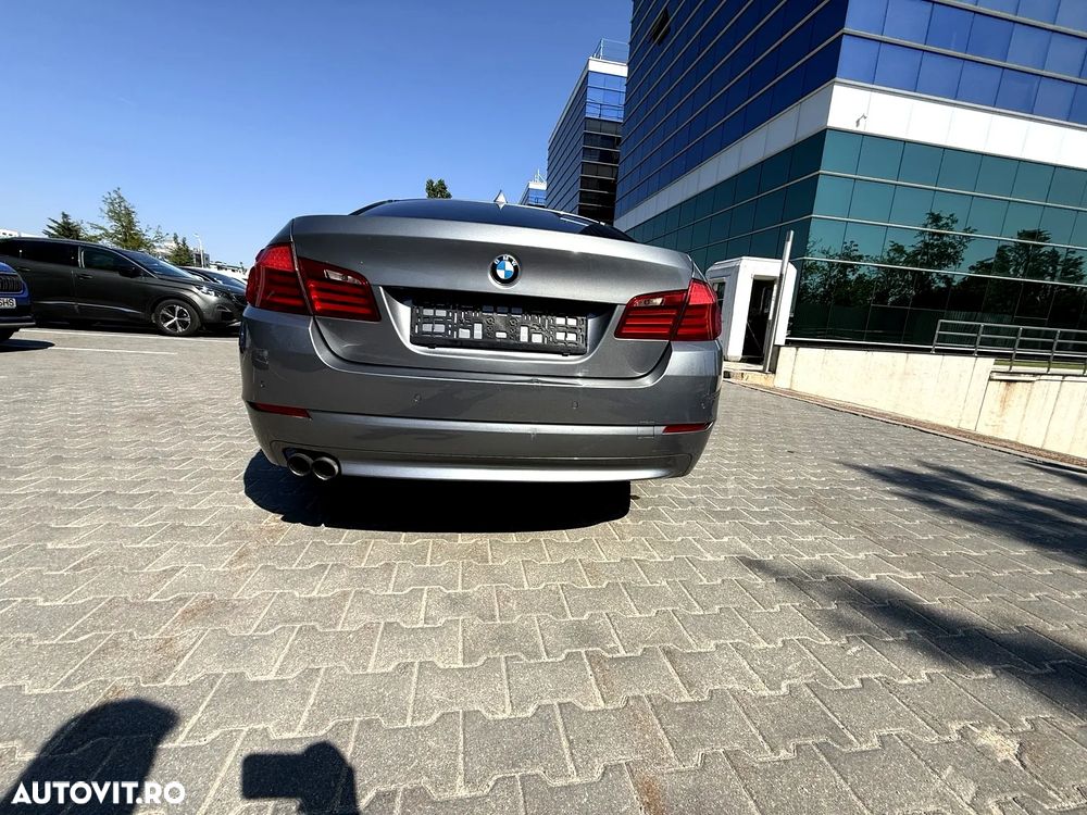 BMW Seria 5 520d Aut. - 11