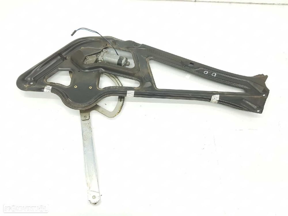 ELEVADOR FRENTE DIREITO MERCEDES-BENZ SPRINTER FURGÓN - 1