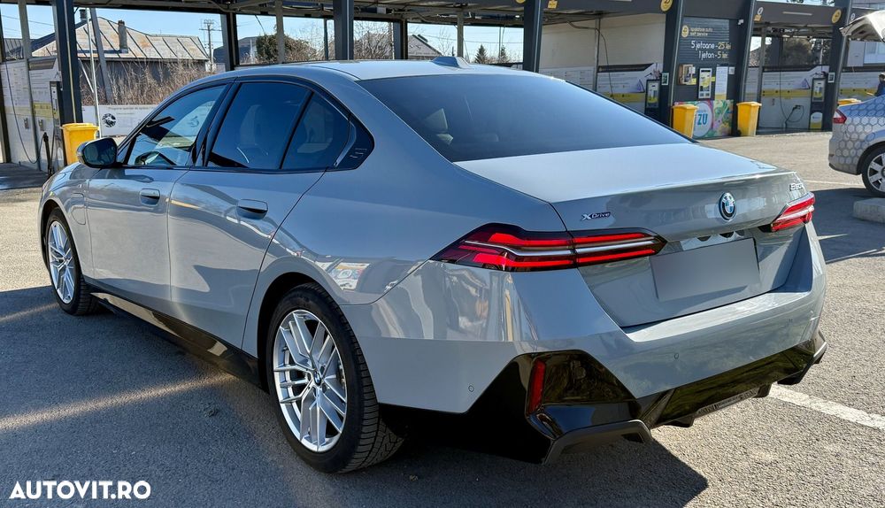 BMW Seria 5 550e xDrive AT PHEV - 6