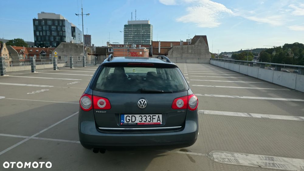 Volkswagen Passat 2.0 TDI DPF Comfortline - 5