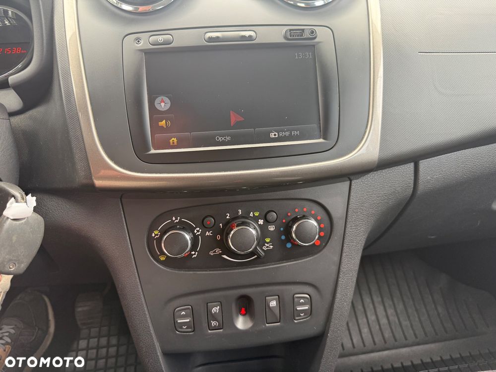 Dacia Sandero 0.9 TCe Laureate - 19