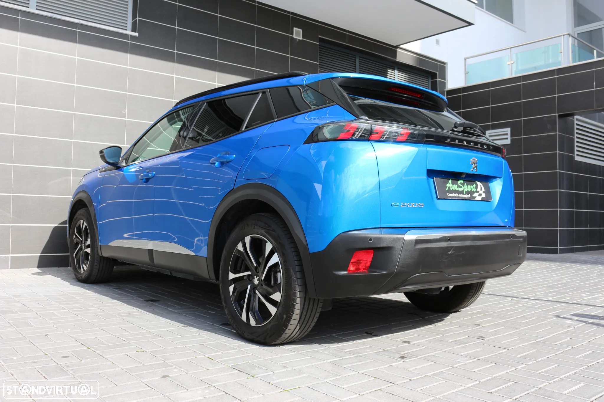 Peugeot e-2008 Allure+ - 43