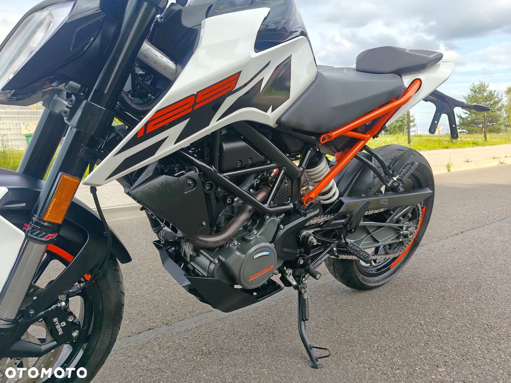KTM Duke 125 - 16