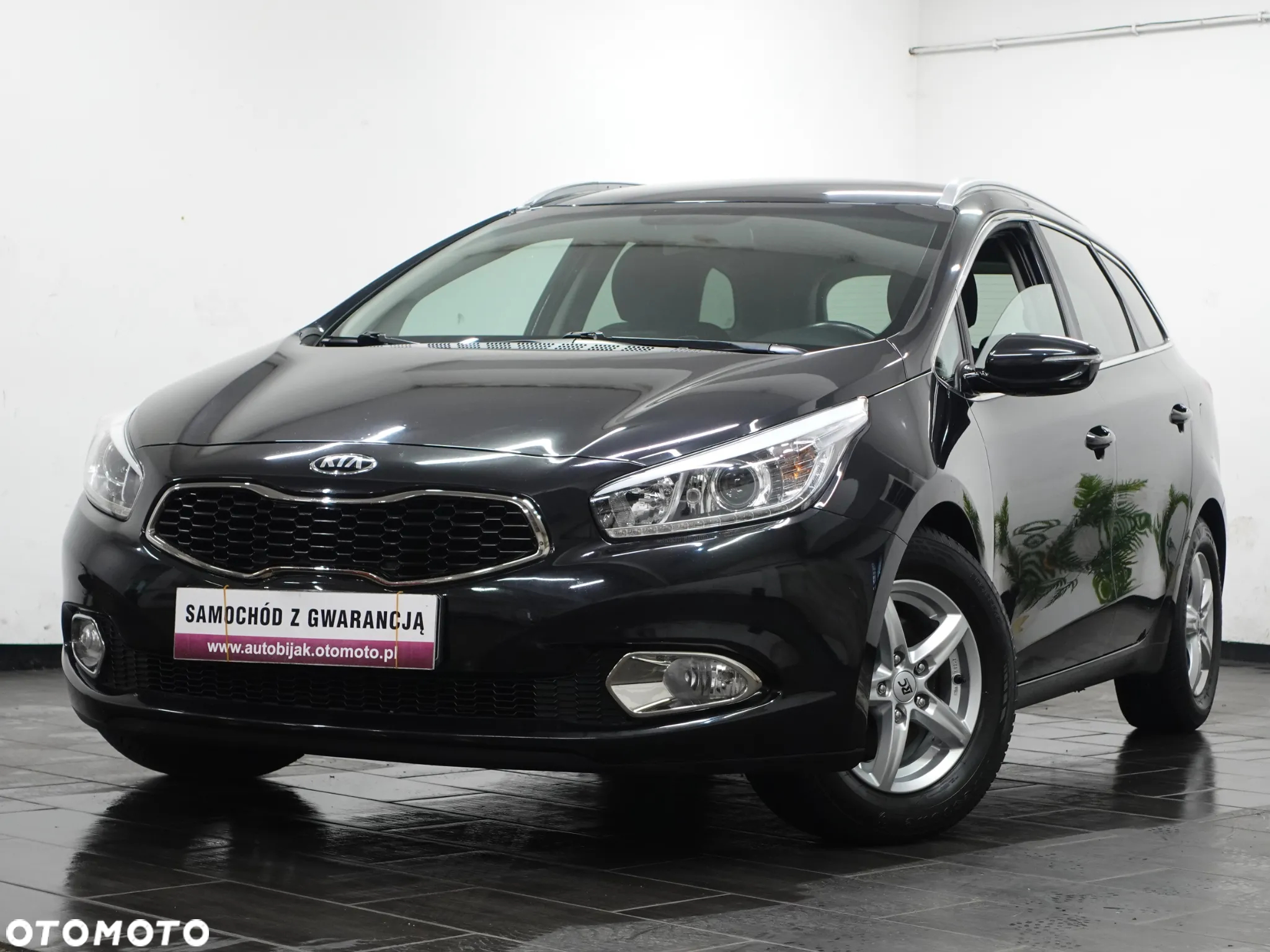 Kia Ceed 1.6 GDI ISG SW Spirit - 14