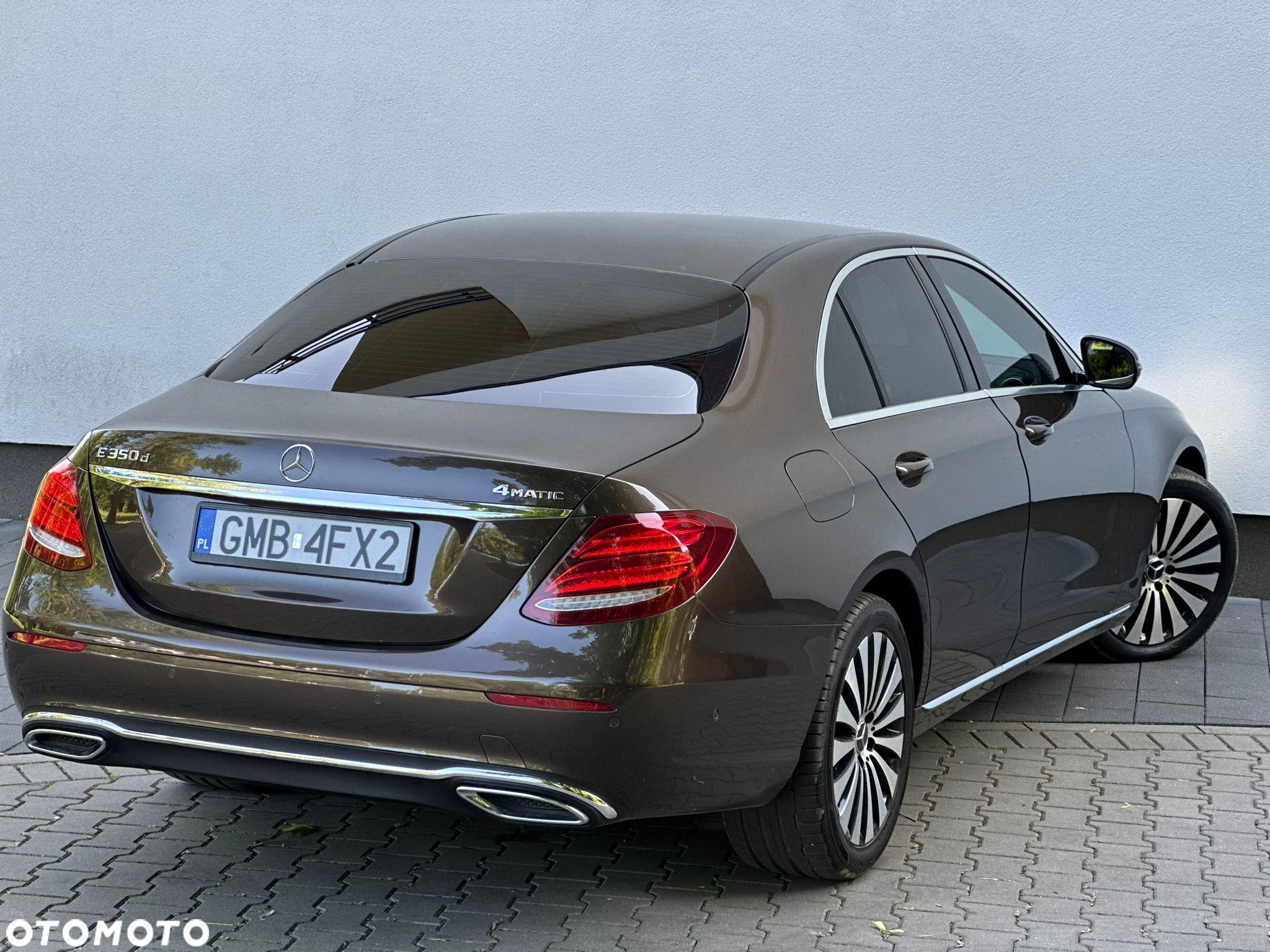 Mercedes-Benz Klasa E 350 BlueTEC 9G-TRONIC Classic - 4