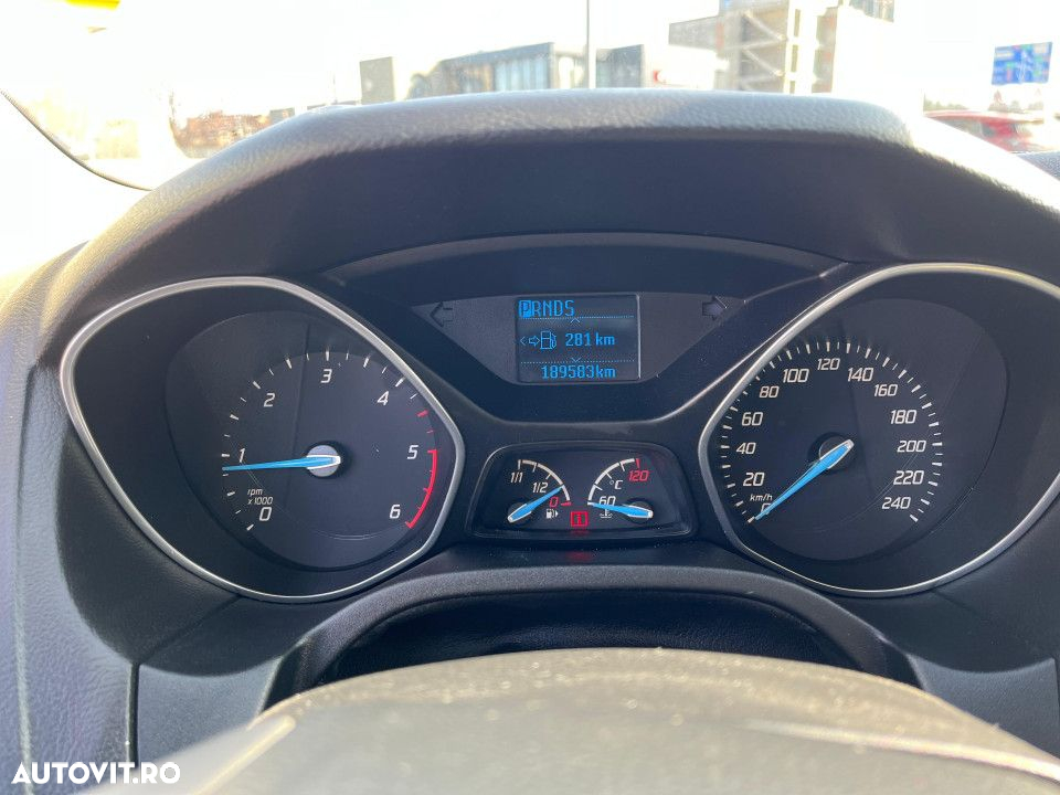 Ford Focus - 12