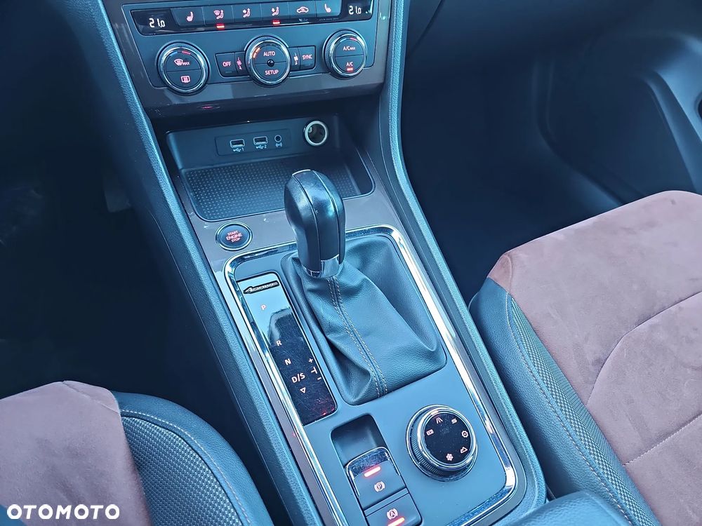 Seat Ateca 2.0 TSI Xcellence S&S 4Drive DSG - 16