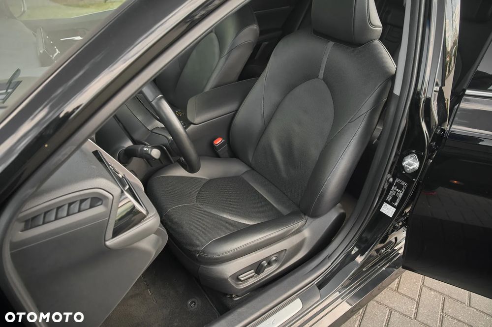 Toyota Camry 2.5 Hybrid Executive CVT - 37