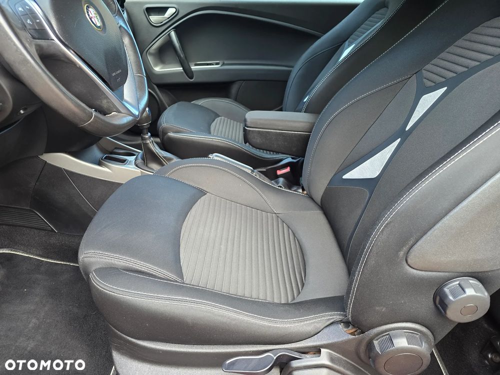 Alfa Romeo Mito 1.4 8V Junior - 23