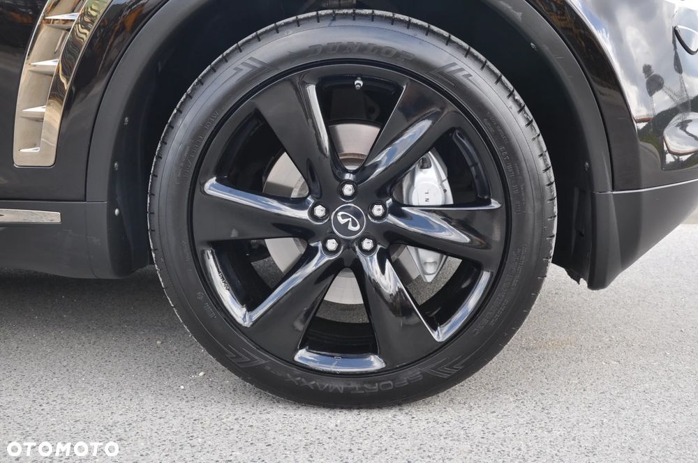 Infiniti QX70 - 34