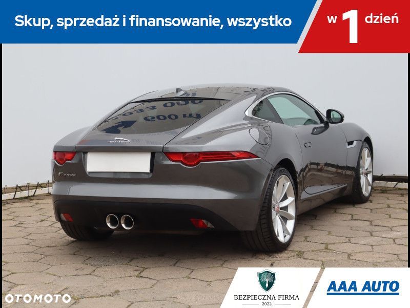 Jaguar F-Type - 6