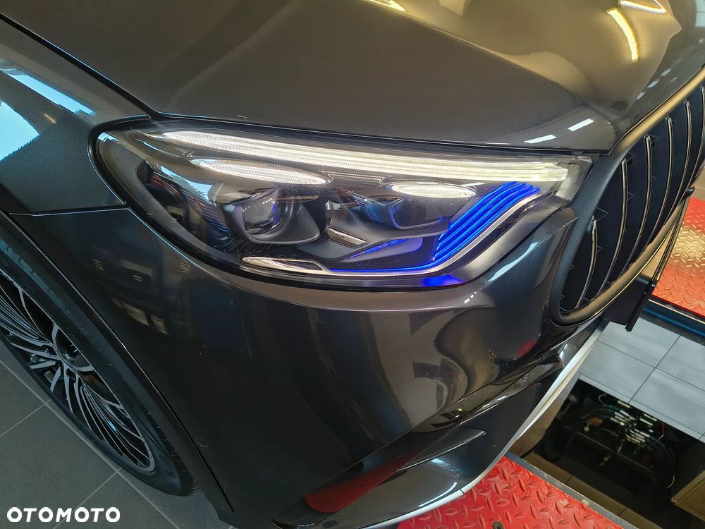 Mercedes-Benz GLC 300 4Matic 9G-TRONIC AMG Line Plus - 40