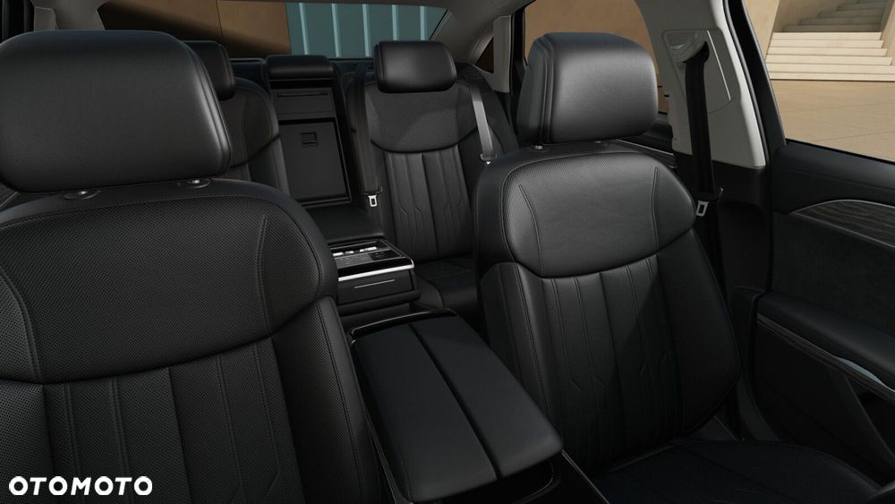Audi A8 - 7