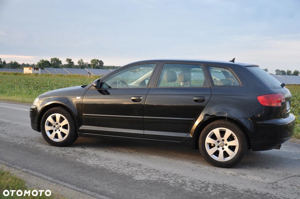 Audi A3 Sportback 1.6 tiptronic S line Sportpaket plus - 8