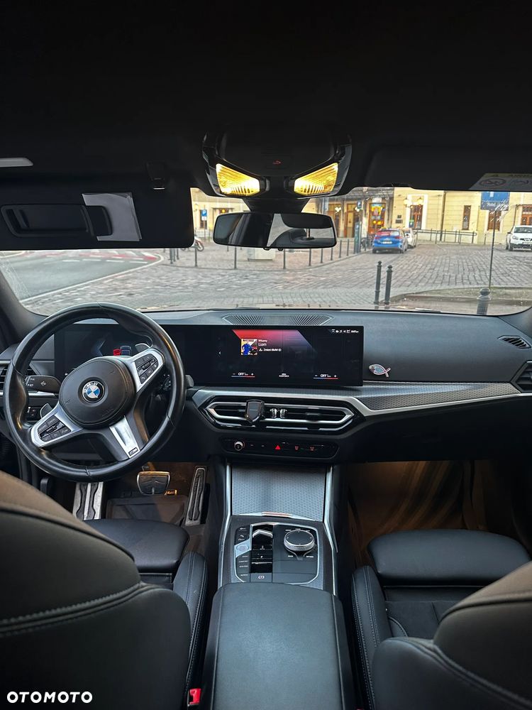 BMW Seria 3 318i M Sport - 13