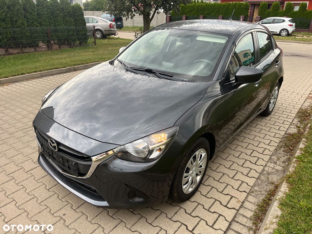 Mazda 2 - 10