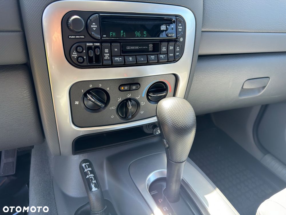 Jeep Cherokee 3.7 Limited - 39