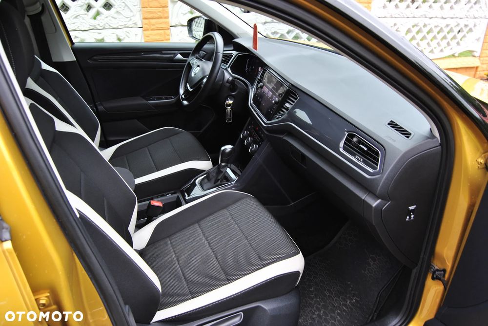 Volkswagen T-Roc - 3
