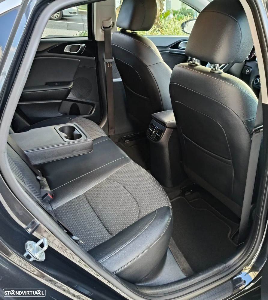 Kia Ceed 1.4 T-GDI TX+SRF 7DCT - 23