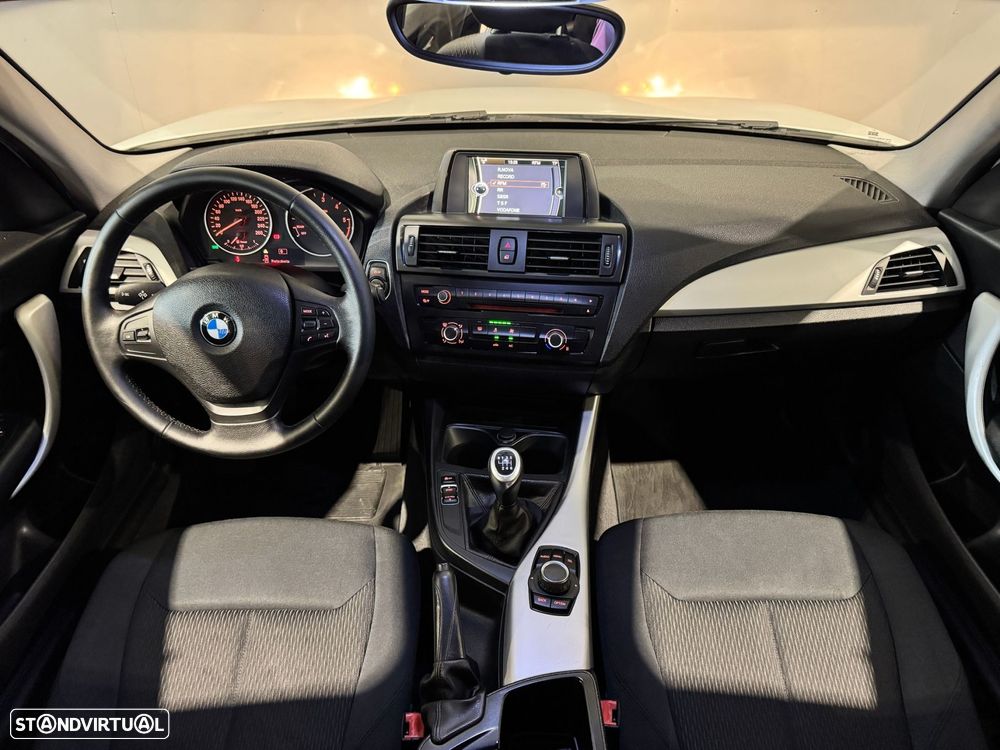 BMW 116 d EDynamics Line Sport - 26