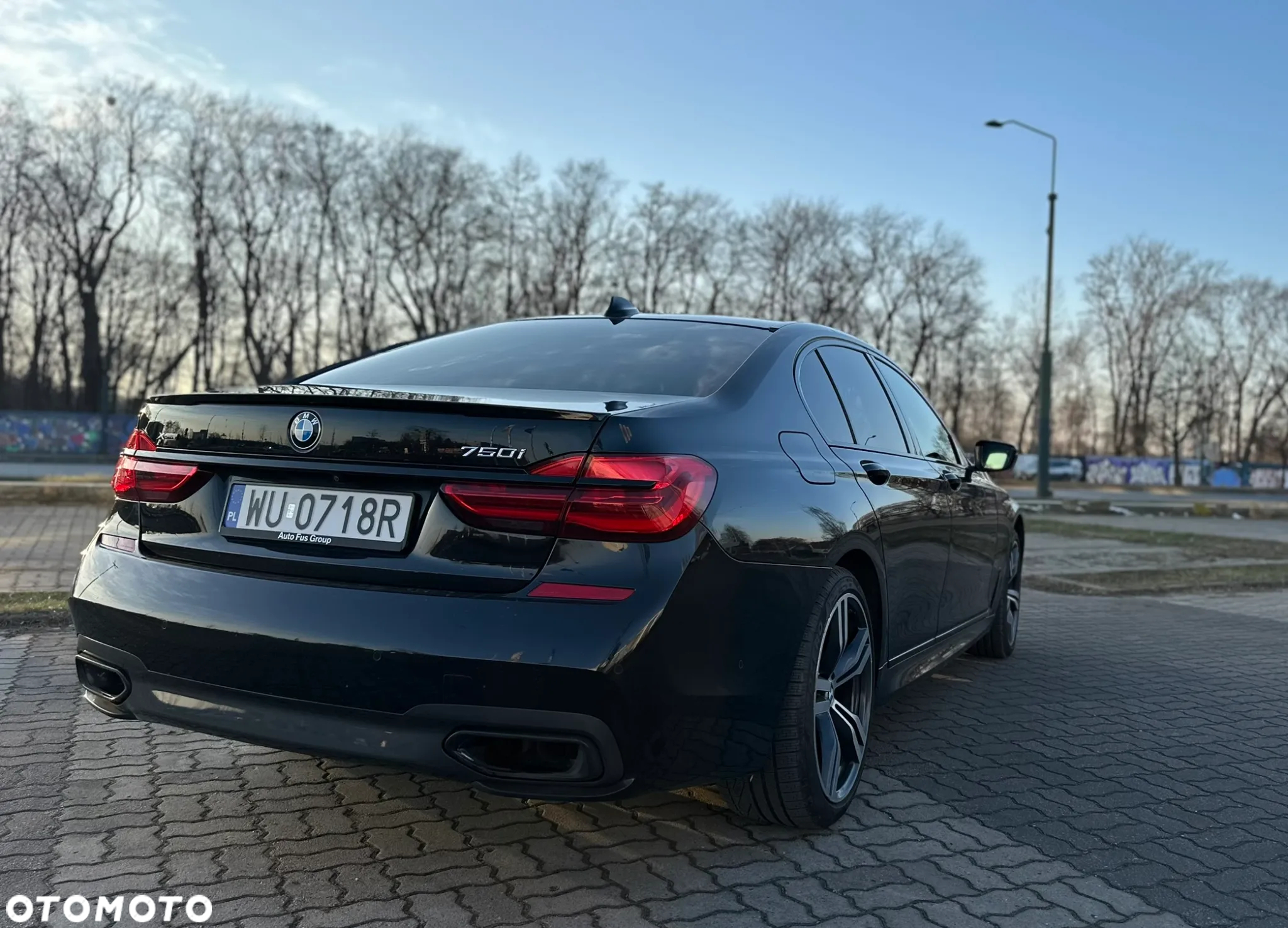 BMW Seria 7 750i xDrive - 2