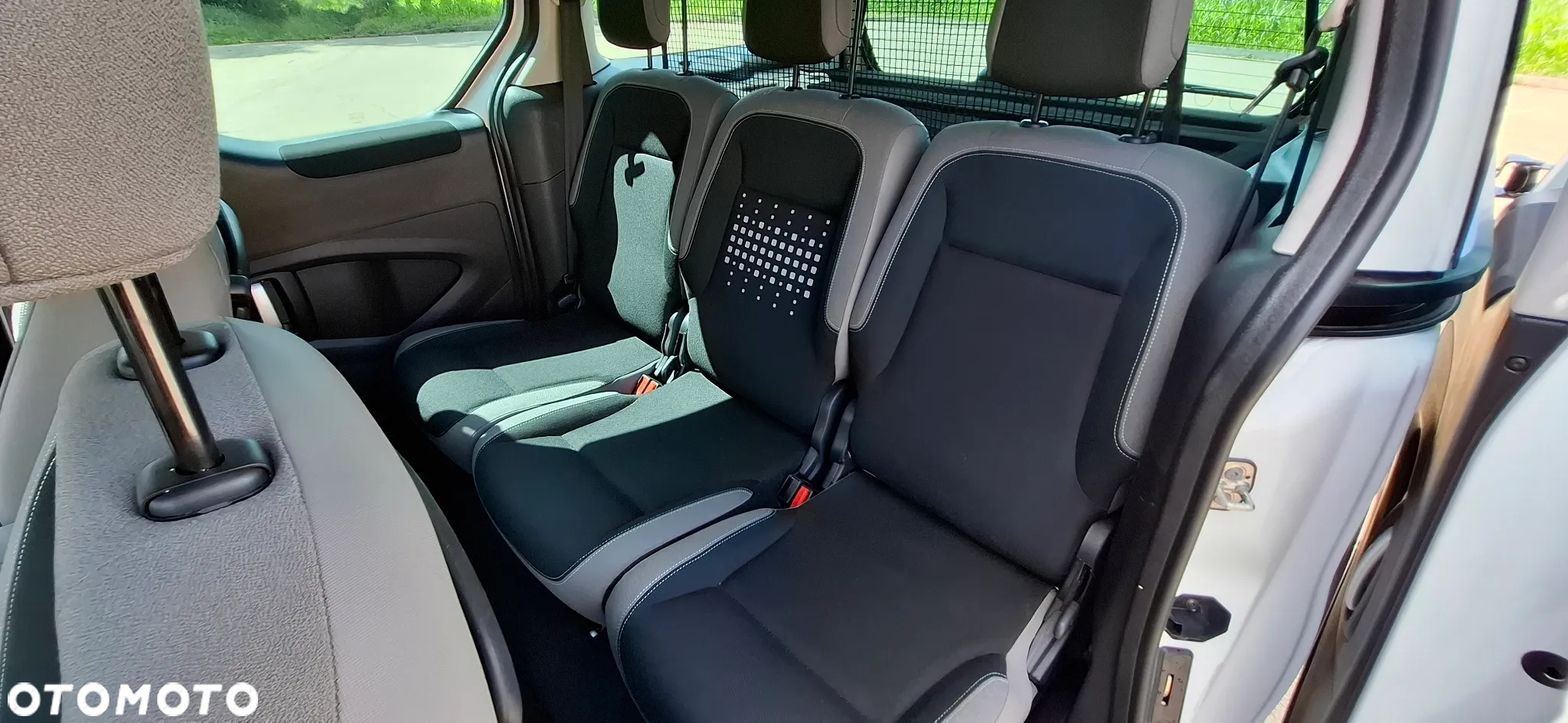 Citroën Berlingo Multispace BlueHDi 120 S&S SHINE - 12