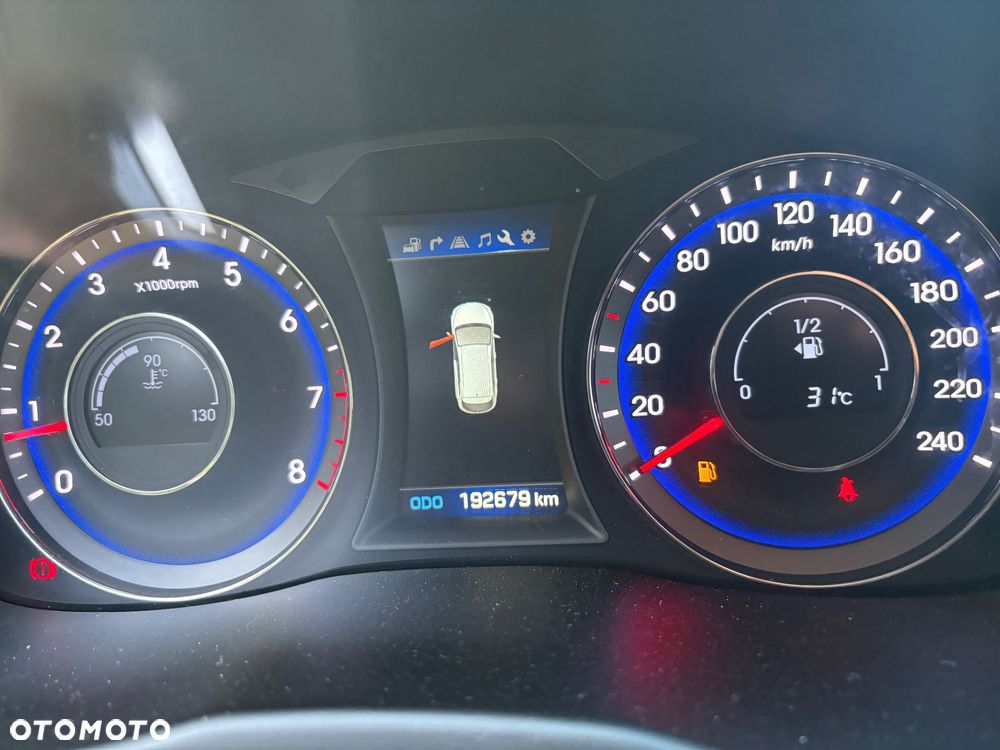 Hyundai i40 Kombi 2.0 Premium - 22