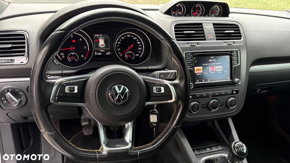 Volkswagen Scirocco 2.0 TDI Blue Motion Technologie Club - 31