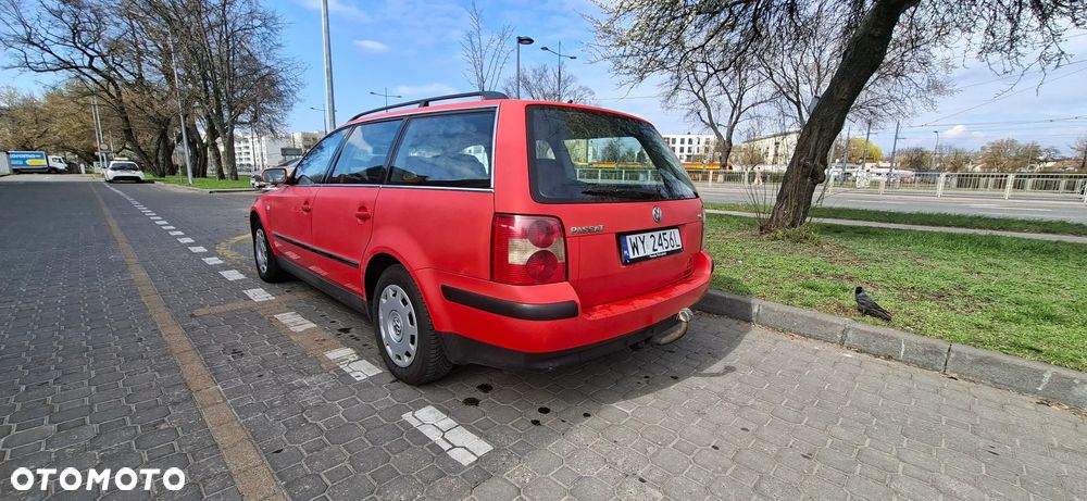 Volkswagen Passat 2.0 Basis - 4
