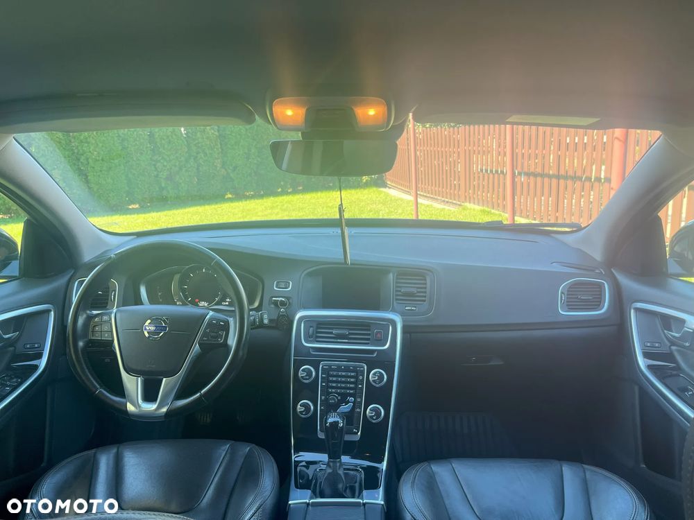 Volvo V60 Cross Country D4 Drive-E Summum - 18