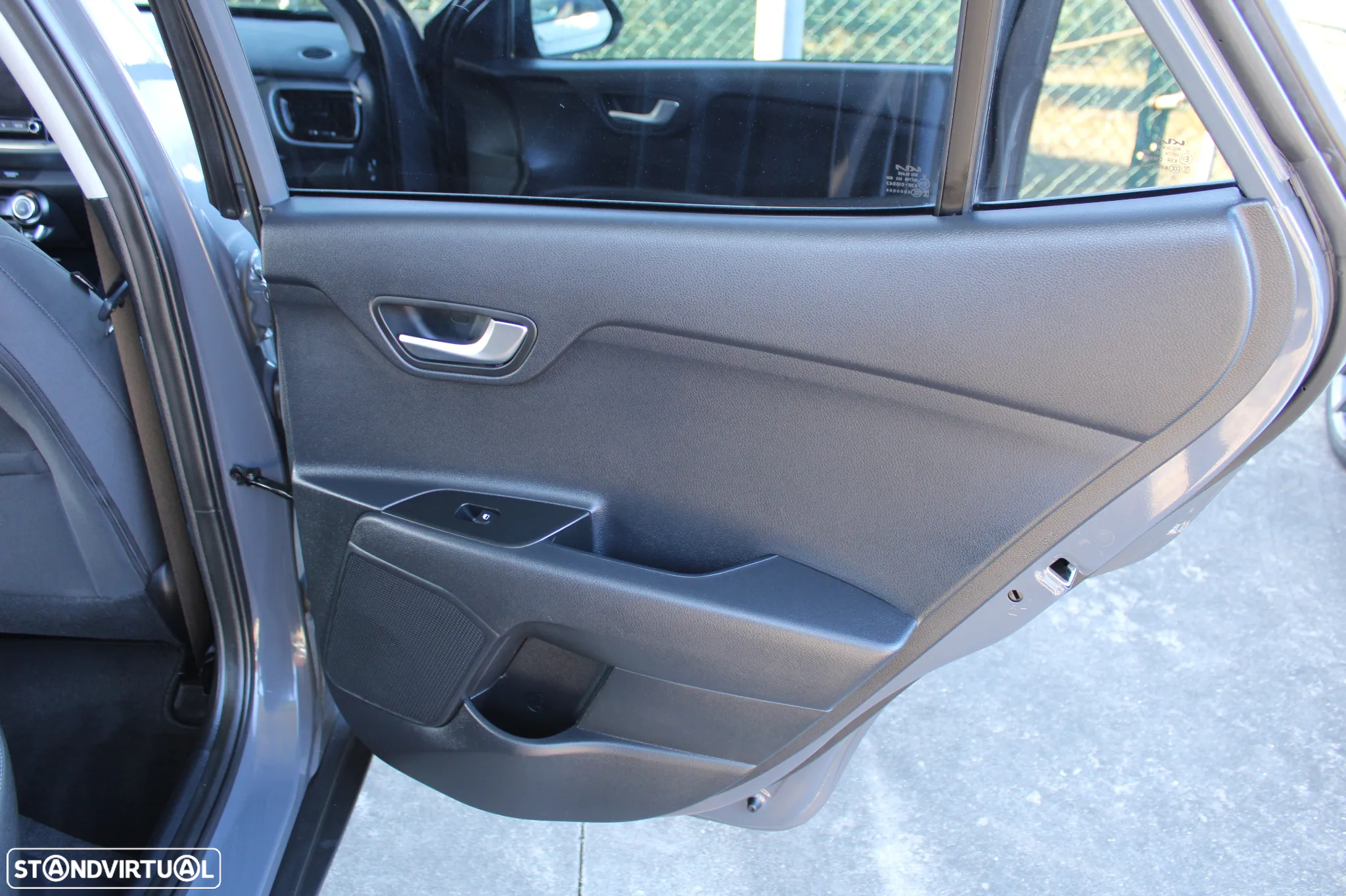 Kia Stonic 1.0 T-GDI Drive - 46