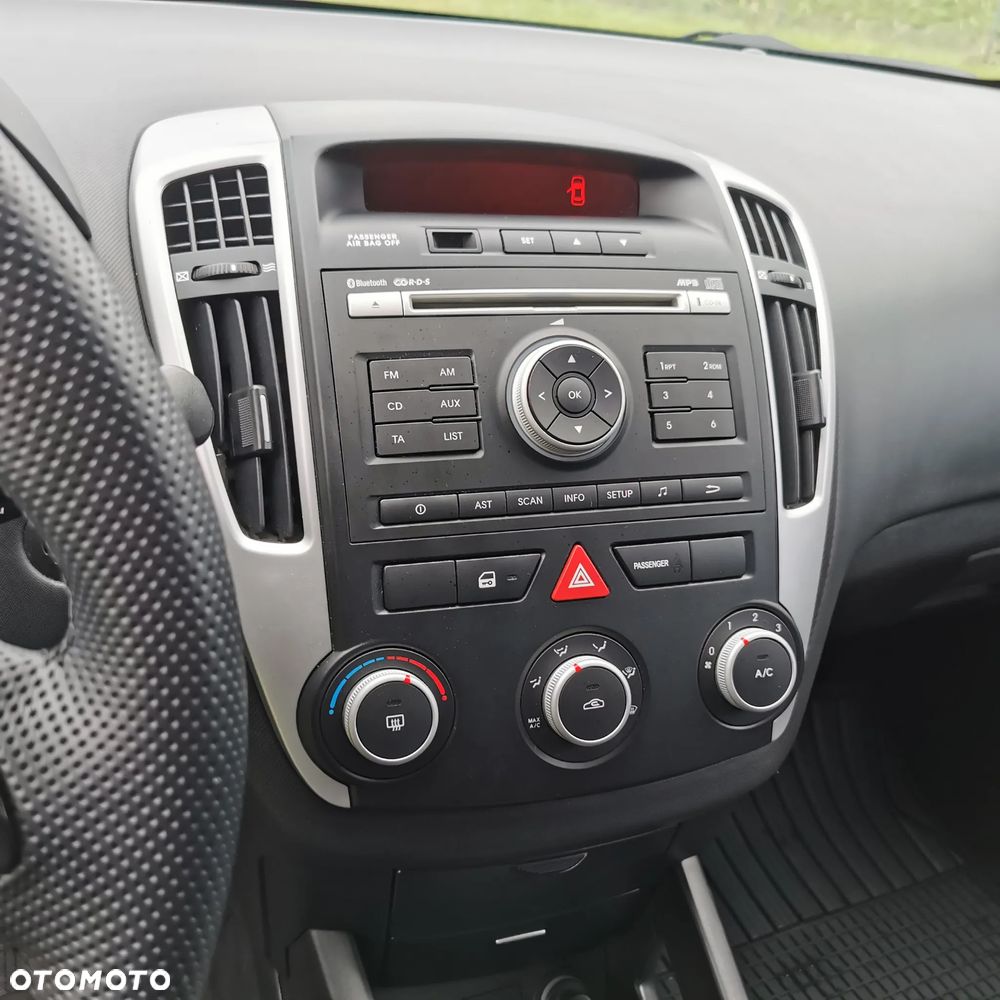 Kia Ceed Cee'd 1.4 Optimum - 20