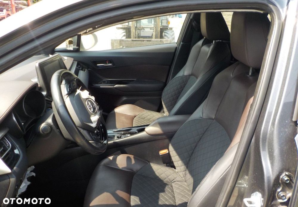 Toyota C-HR - 19