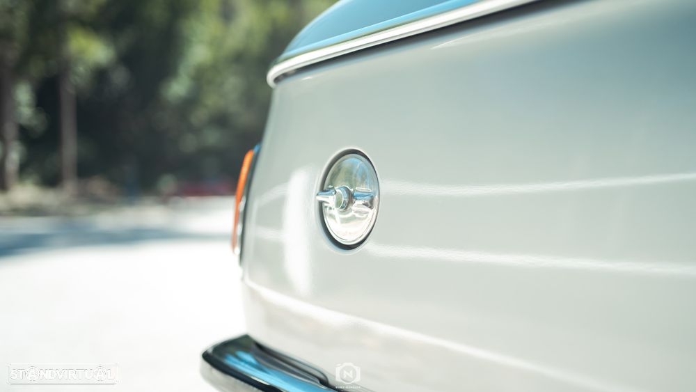 BMW 2002 - 26