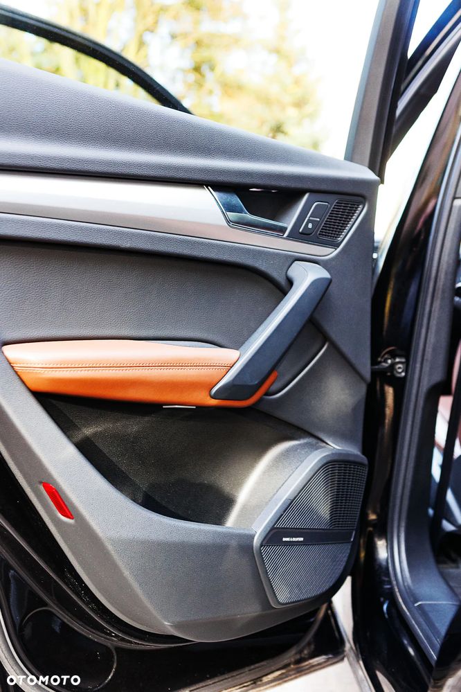 Audi Q5 55 TFSIe quattro S tronic S line - 27