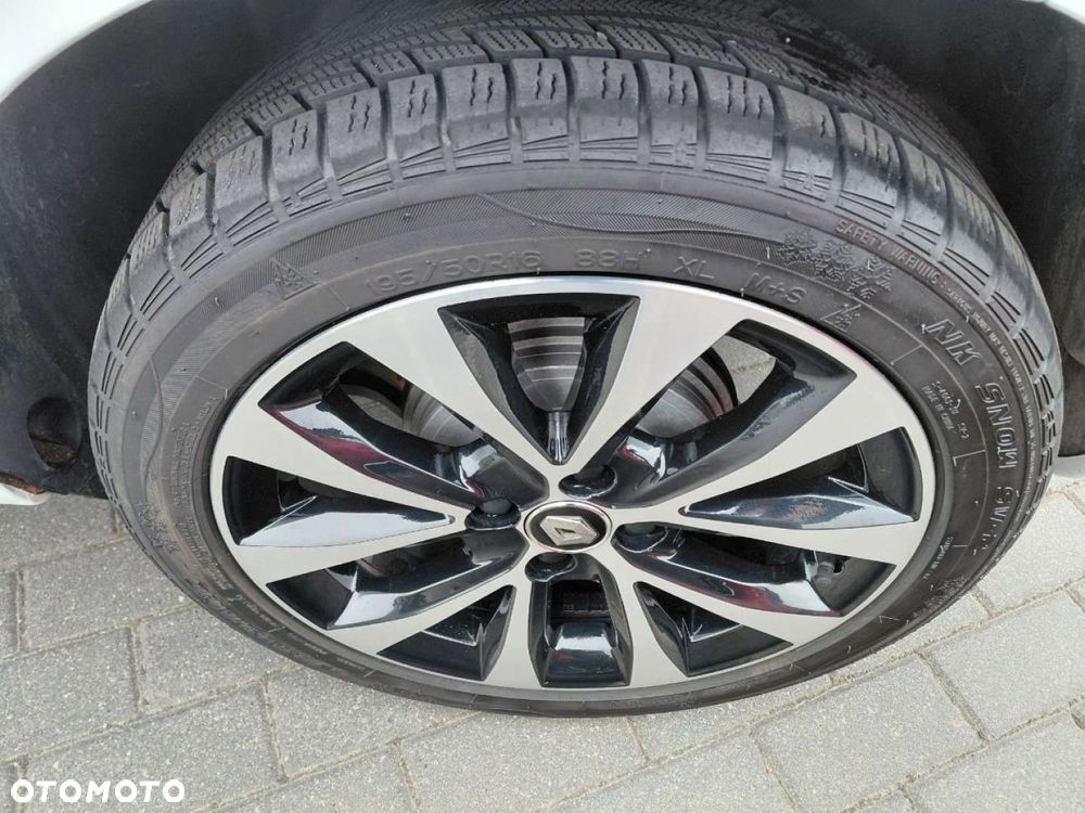 Renault Clio - 9