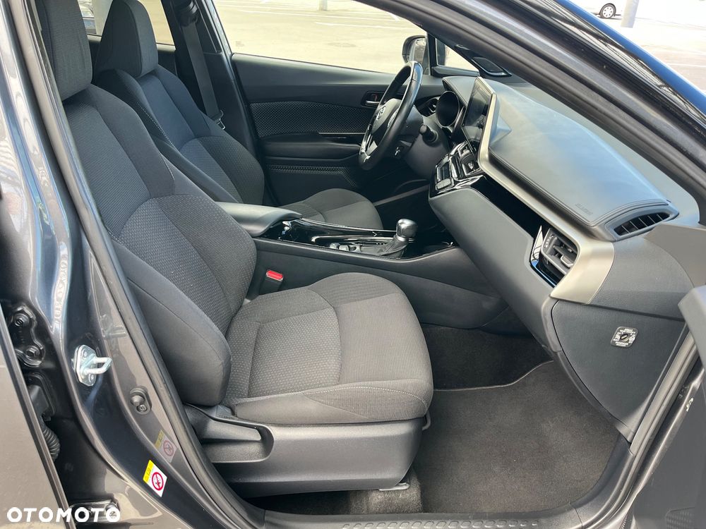 Toyota C-HR Flow - 34