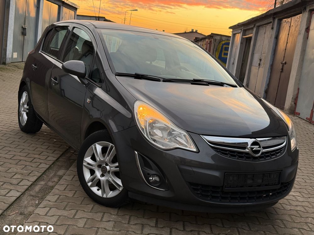 Opel Corsa 1.4 16V Edition - 1