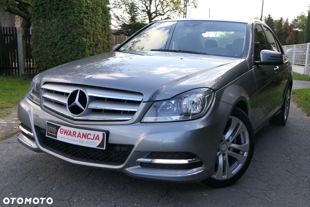 Mercedes-Benz Klasa C 180 CGI BlueEff Avantgarde - 1