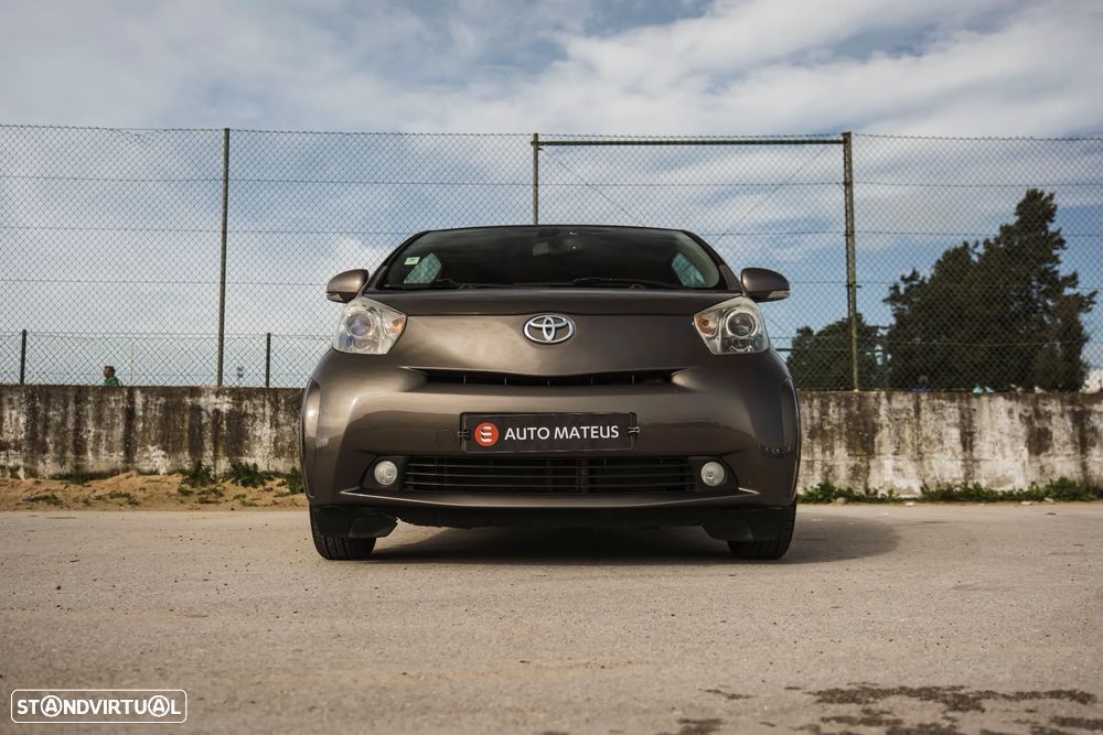 Toyota iQ 1.0 - 1