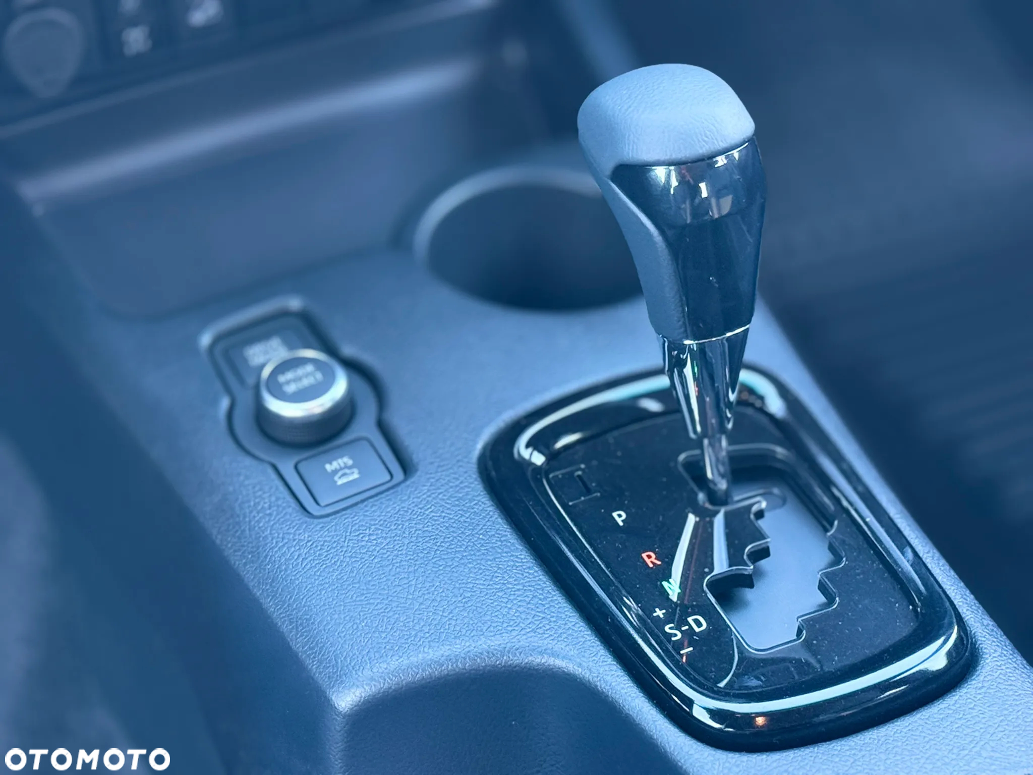 Toyota Hilux - 20