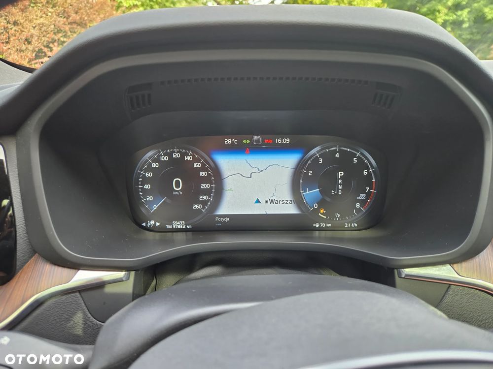 Volvo XC 60 B5 B AWD Geartronic Momentum Pro - 22