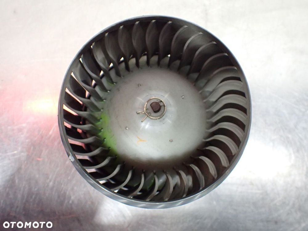 WENTYLATOR NAWIEWU MITSUBISHI COLT VI Z30 MF016070-0701 64304350 - 6