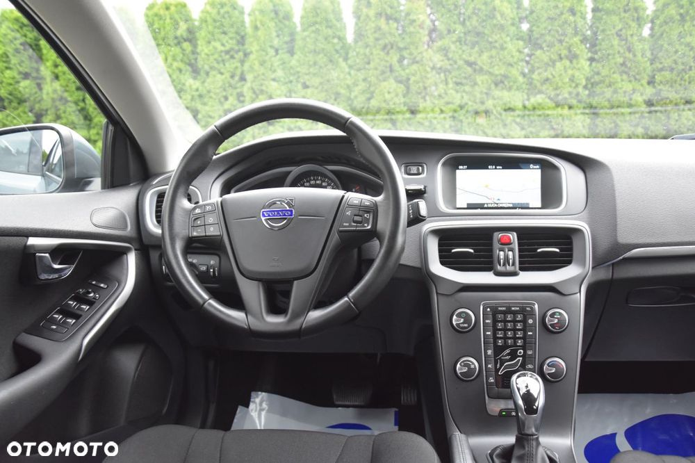 Volvo V40 D2 Geartronic Momentum - 12