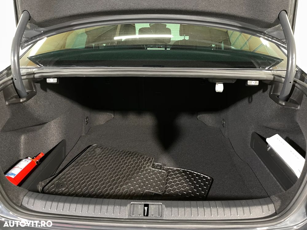 Volkswagen Passat 2.0 TSI ACT OPF DSG Highline - 12