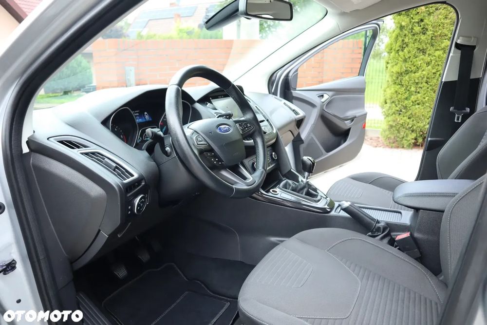 Ford Focus SW 1.5 EcoBlue S&S TITANIUM - 9