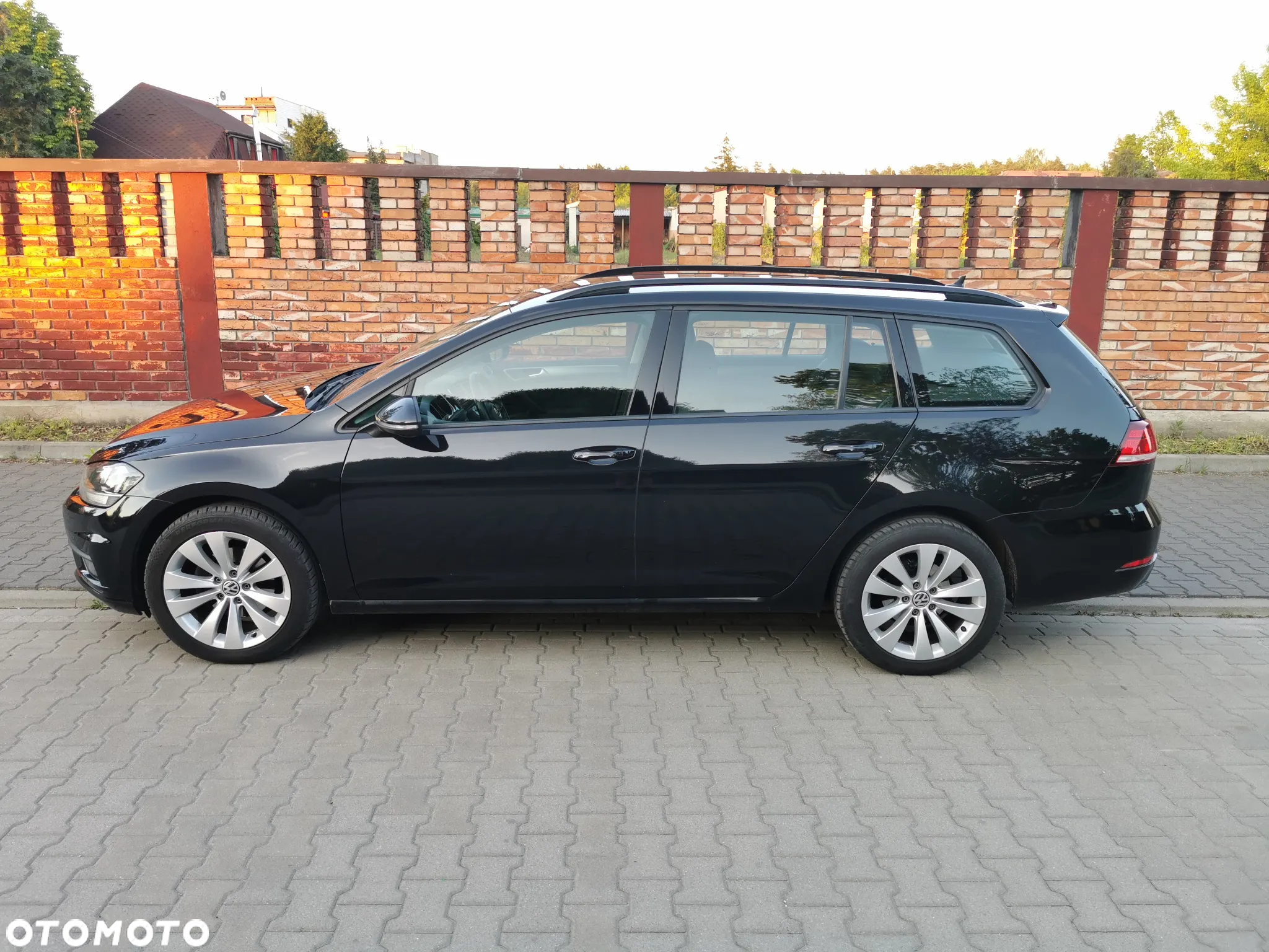 Volkswagen Golf - 5